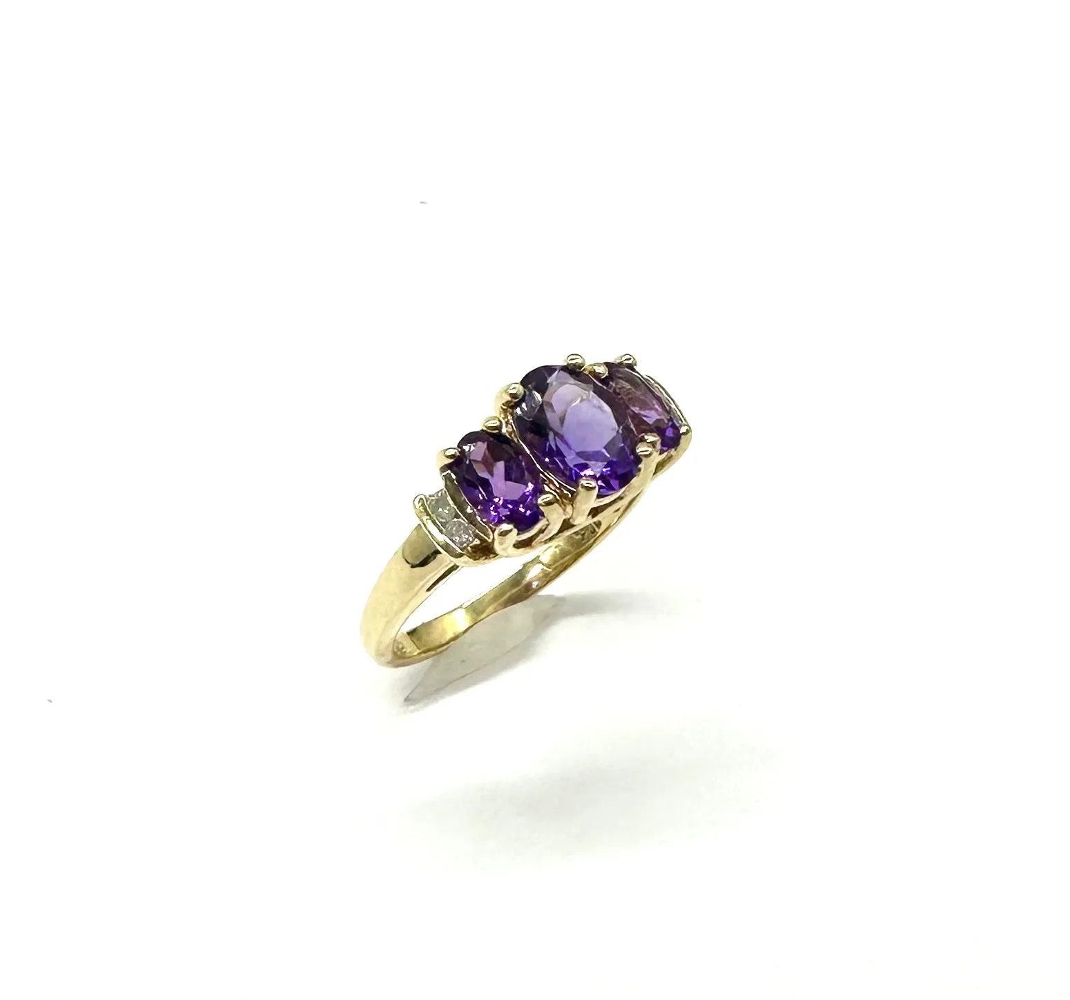 3 Stone Oval Amethyst Ring