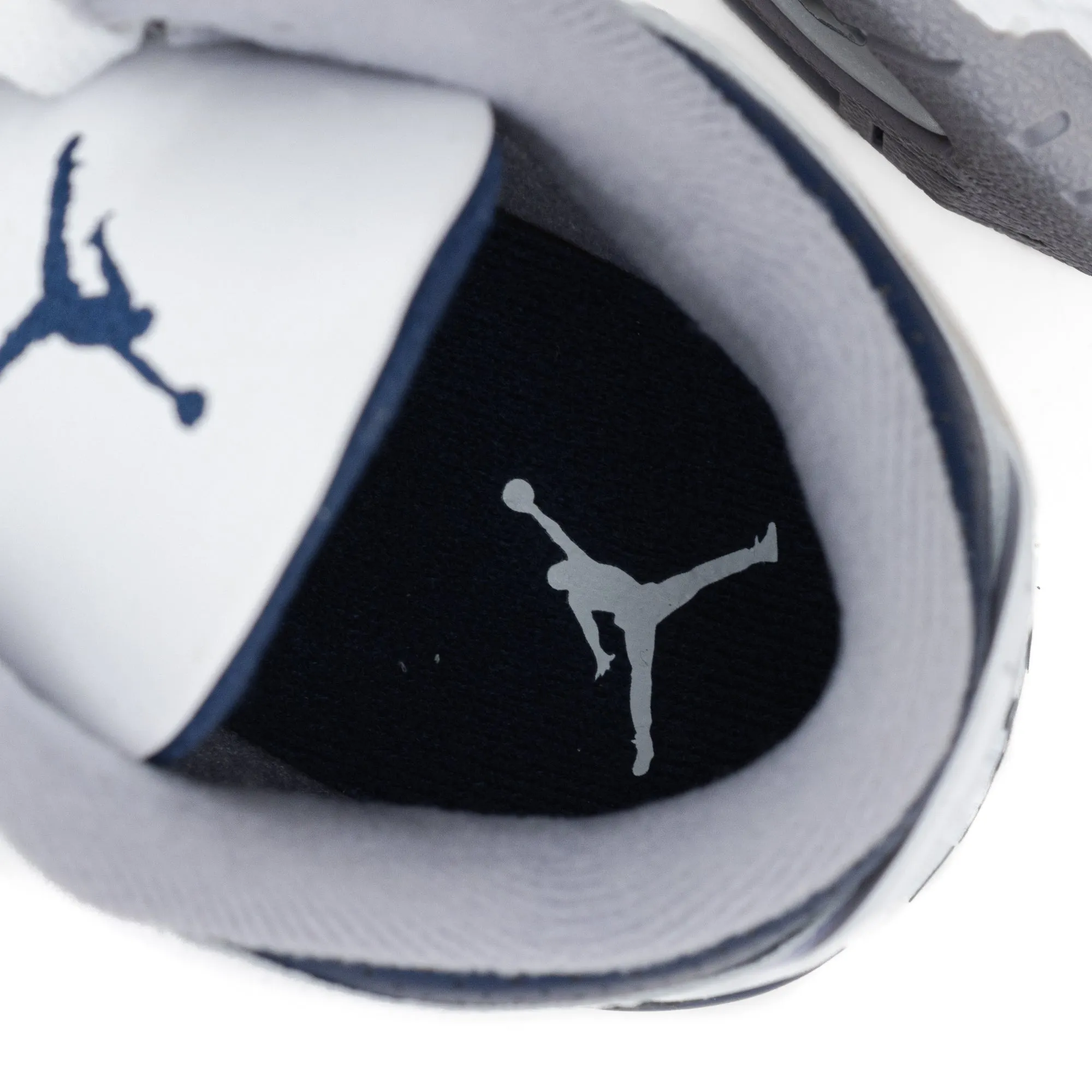 Air Jordan 3 Retro (GS) "Midnight Navy" DM0967-140