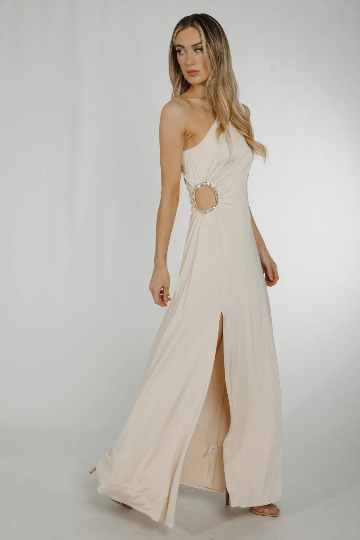 Alana One Shoulder Ruched Dress In Cream