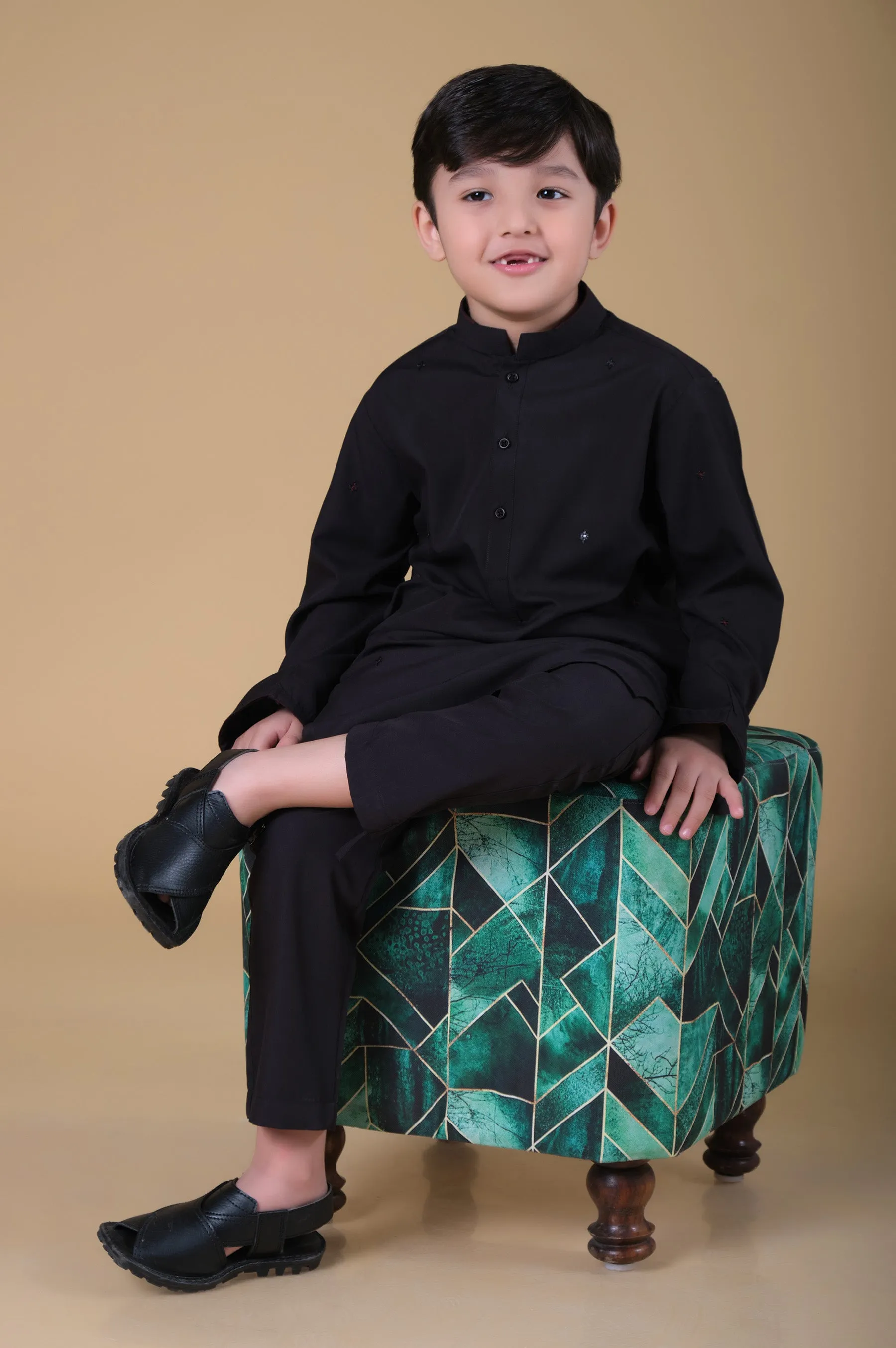 Black Kurta Pajama Suit