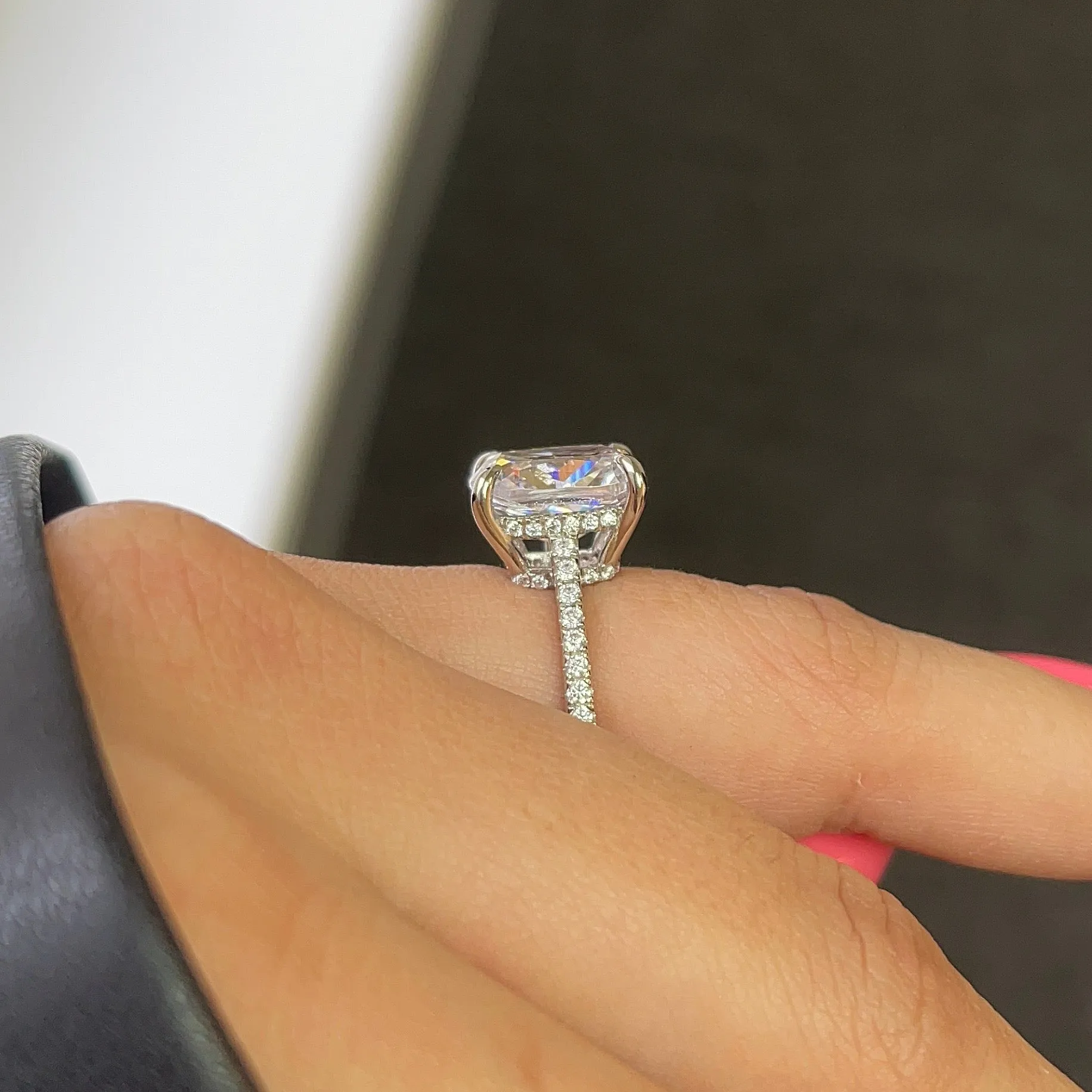 CAROLINE MOISSANITE RING