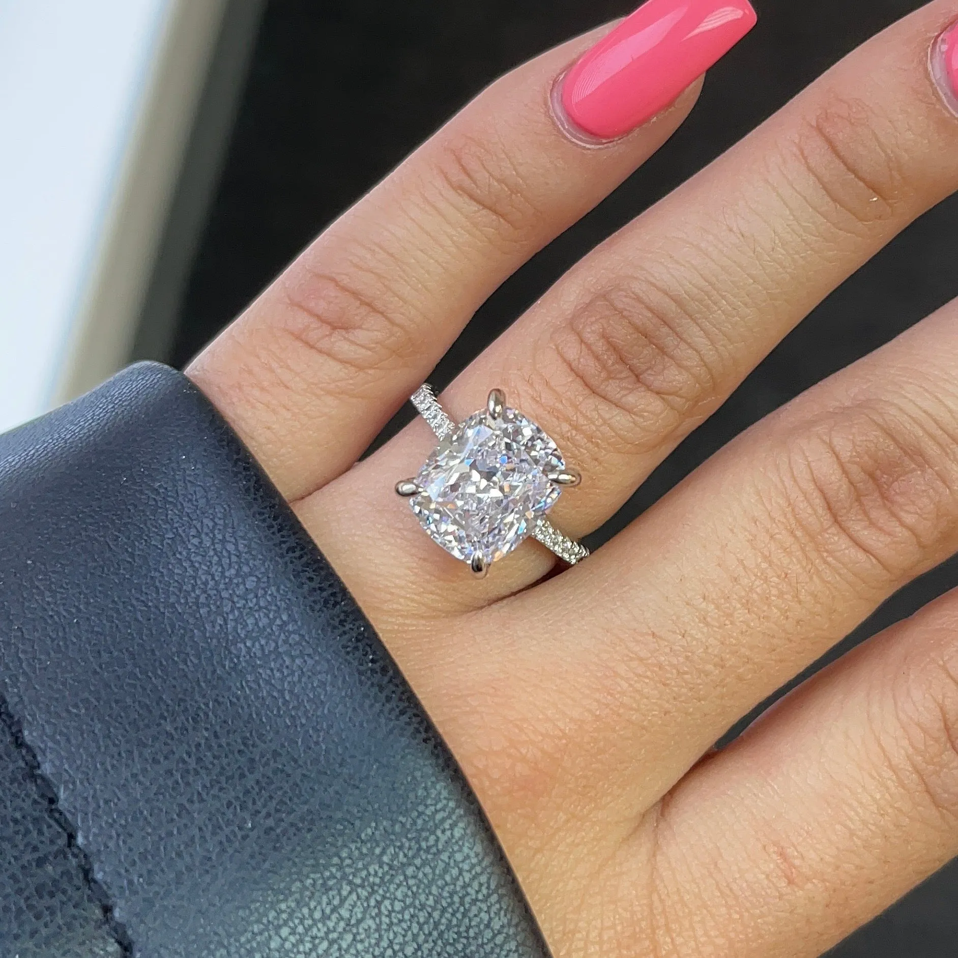 CAROLINE MOISSANITE RING