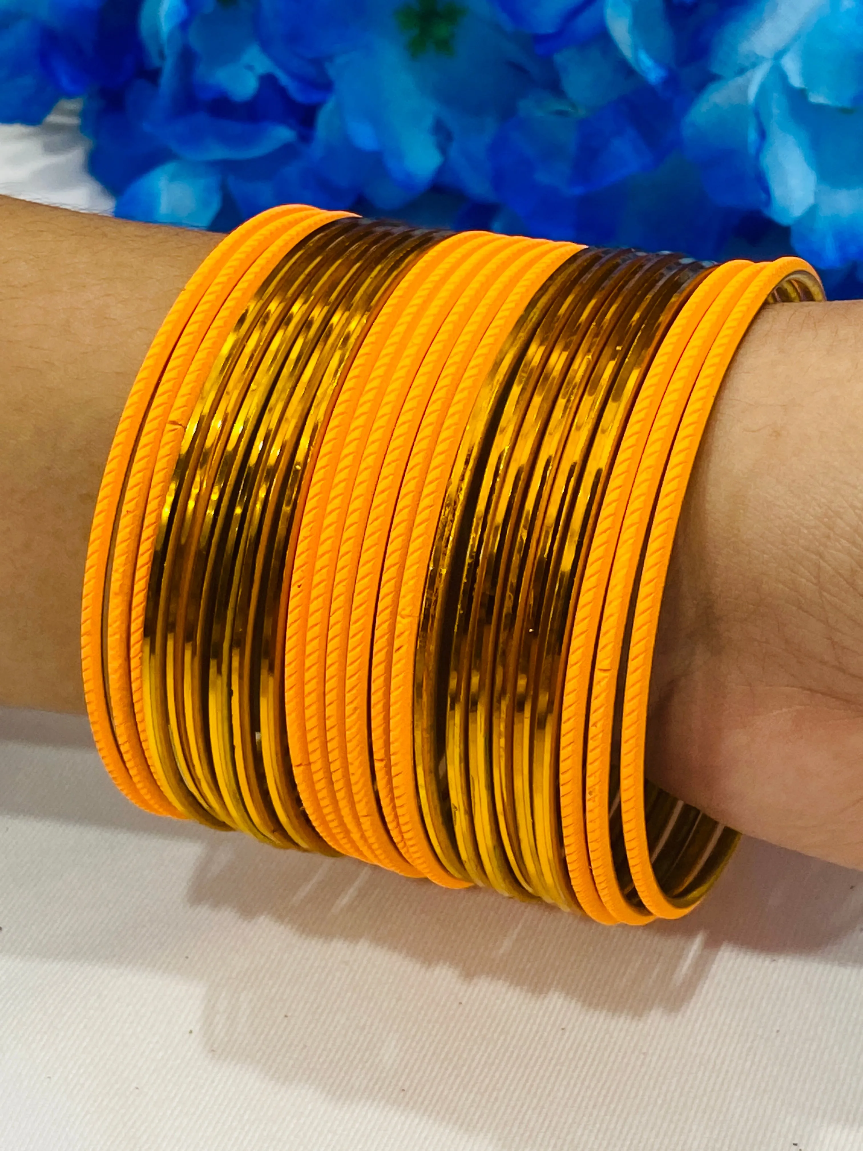 Fashionable Yellow Color Designer Plain Metal Bangles