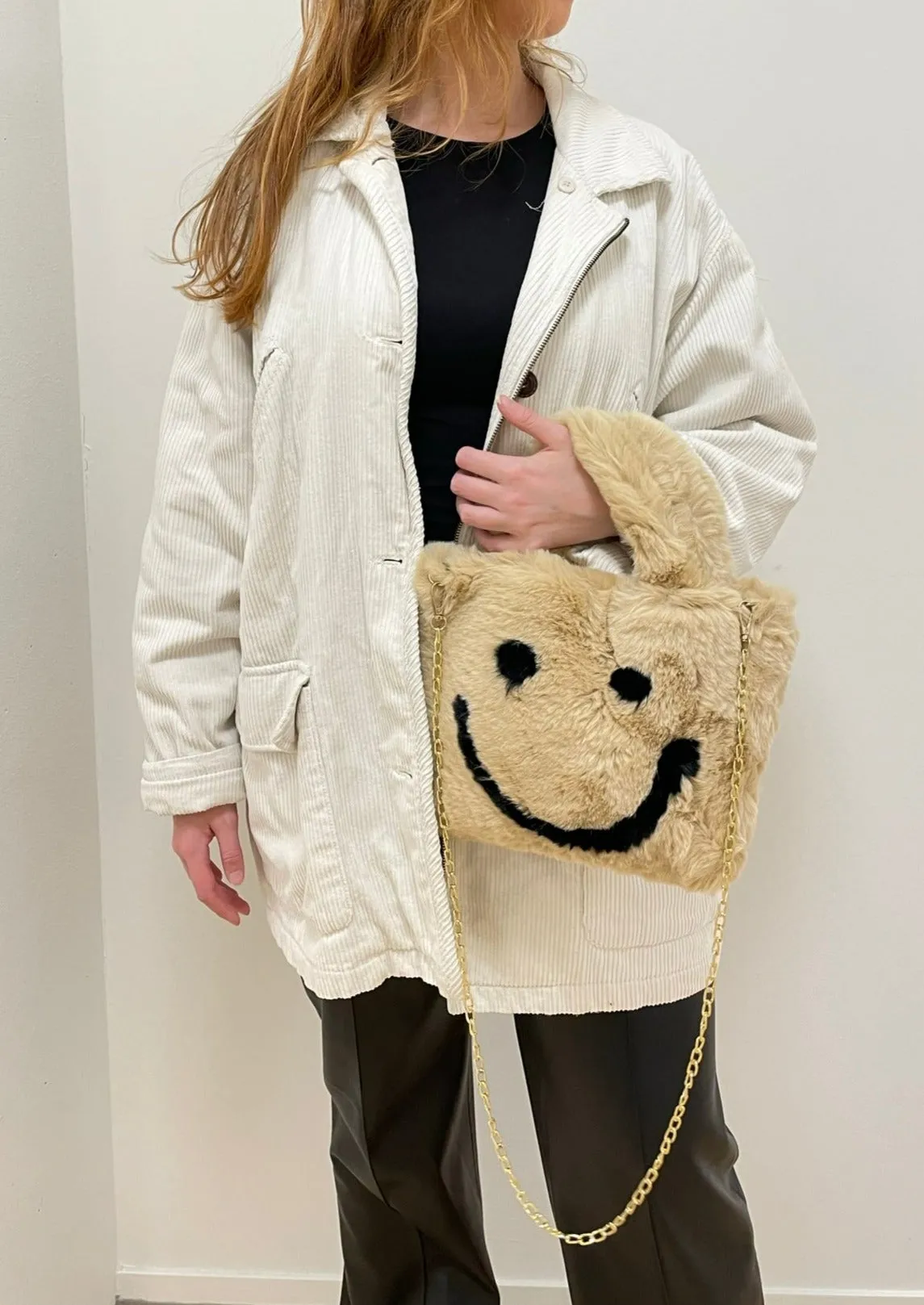 FLUFFY SMILEY BAG