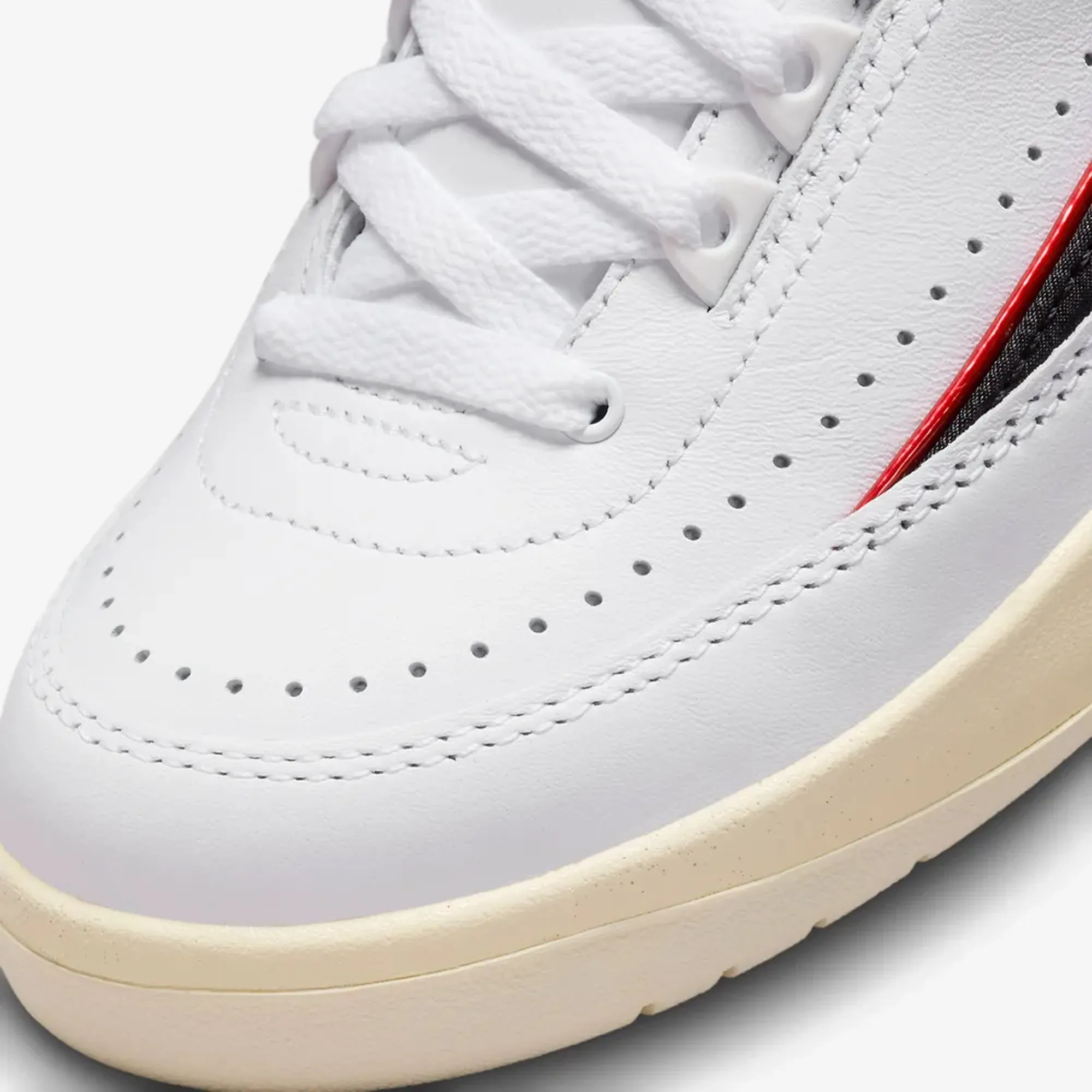 WMN'S AIR JORDAN 2 RETRO LOW 'WHITE/UNIVERSITY RED-BLACK-COCONUT MILK'